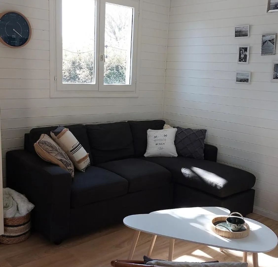 Dom wakacyjny Chalet En Bois A 800M De La Mer Sarzeau