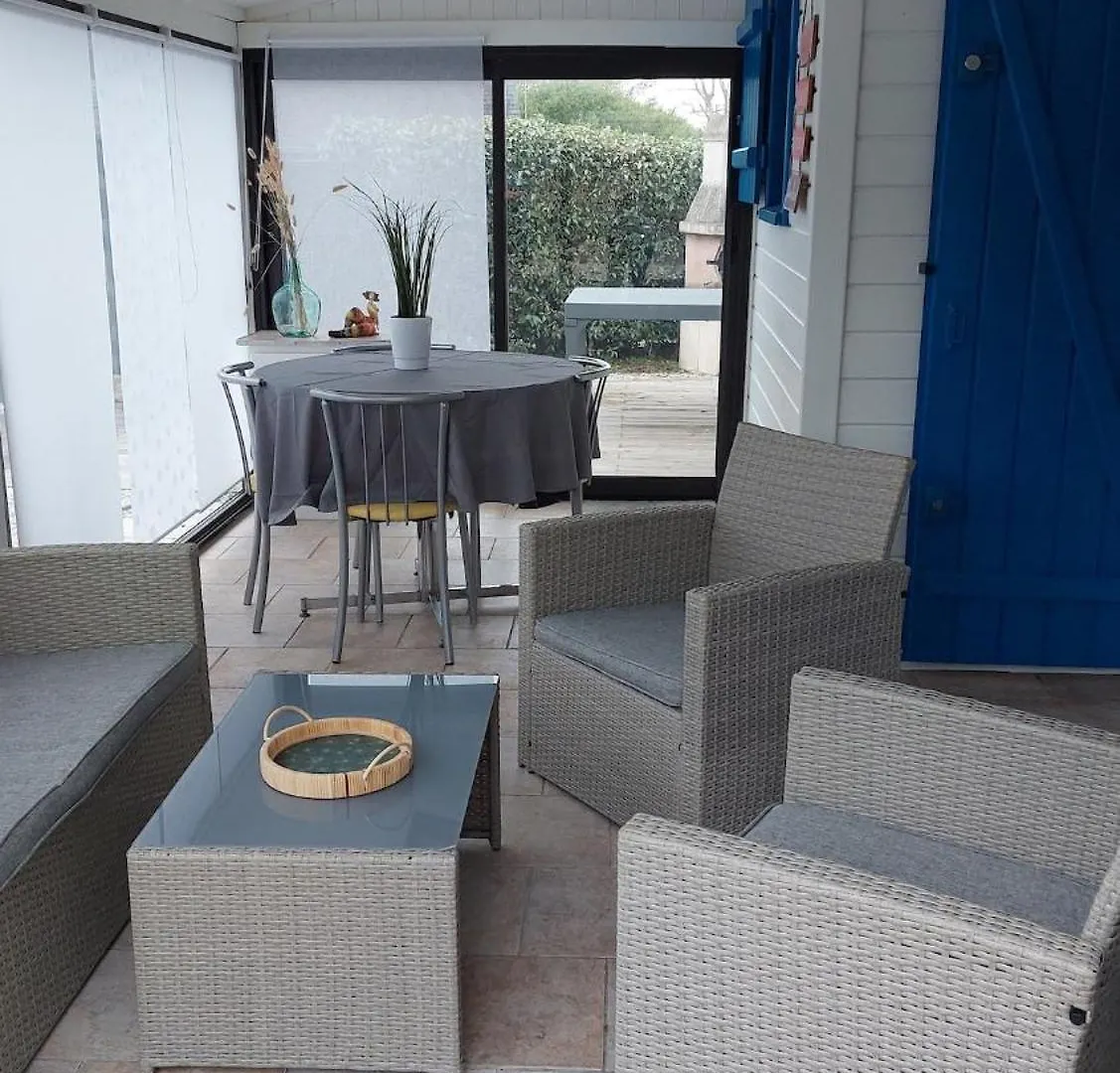 Dom wakacyjny Chalet En Bois A 800M De La Mer Sarzeau